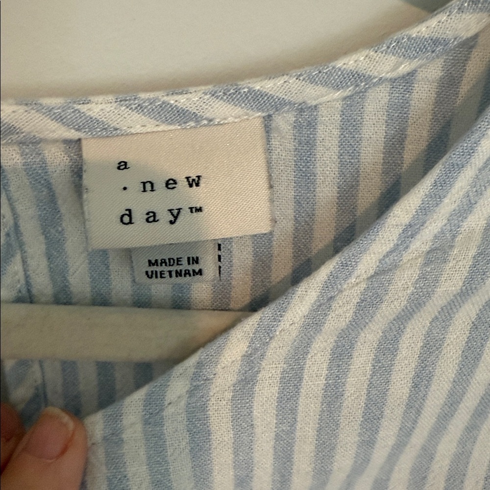 A New Day Light Blue and White Striped Blouse Size L - Picture 2 of 7